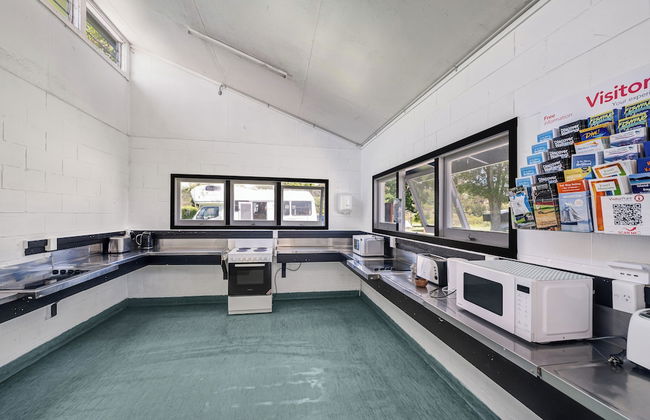 Waitangi Holiday Park - Foto 14