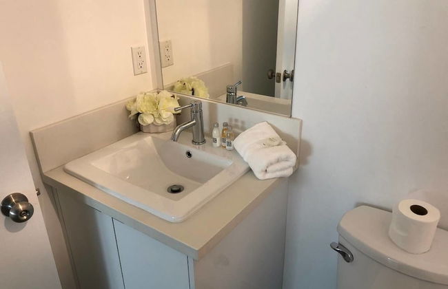 Brand NEW Luxury Spacious 3bdr Townhome Close to 3rd St - Photo 11