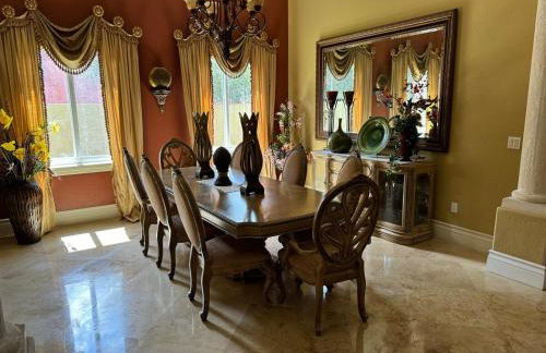 Miami Mansion for Groups Sleeps 12 - Foto 7