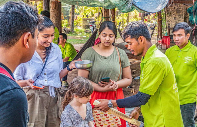 Tour en vespa por el lago Tonlé Sap al atardecer - Foto 1