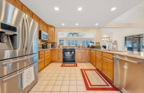Lake Allure - Private Dock, Indoor Pool, and Hot Tub - Foto 20