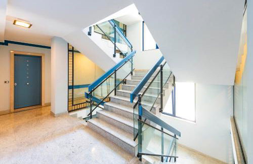 GuestHost - Bright Apartment with Terrace - Photo 40