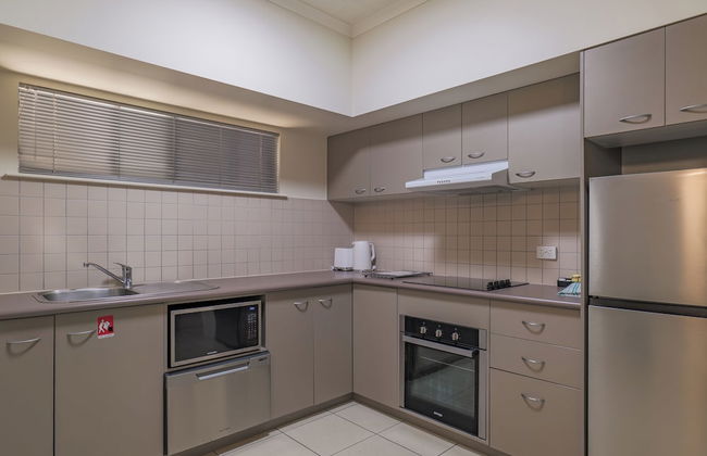 Southern Cross Atrium Apartments - Photo 6