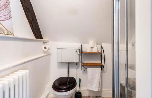 Cotswold Cheltenham, whole house with hot tub - Photo 72