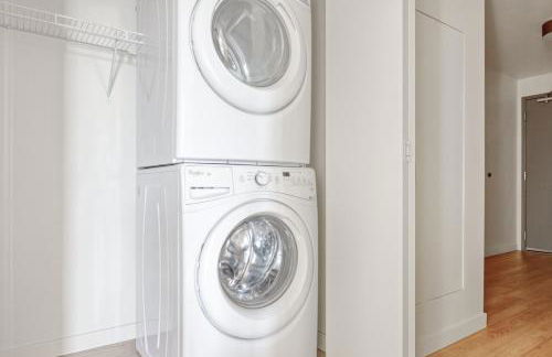 Downtown Bellevue 2BR w Lounge Gyms nr shops SEA-122 - Foto 13