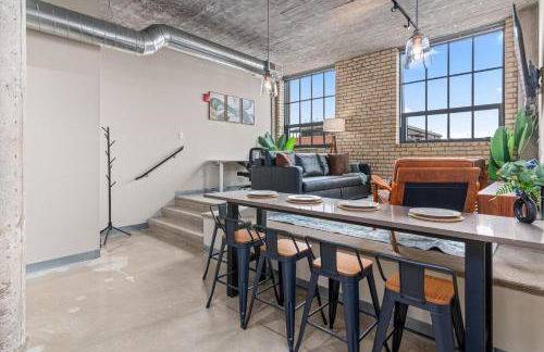 2KBD2BA Steps from Target Center+GYM+KTCHN+LNDRY - Foto 39