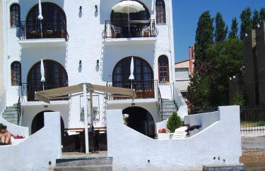 Villa Belmar Self-Catered Apartments - Photo 20