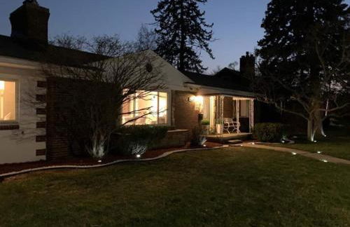 Elegant & spacious 32 Gem in Harper Woods - Foto 56