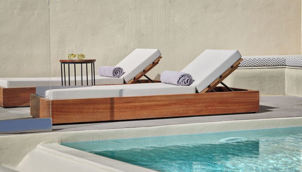 Bañera de hidromasaje al aire libre