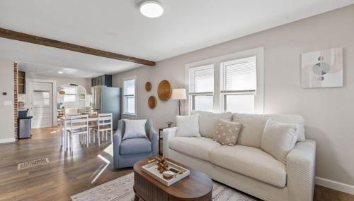 Charming 2 bed 1 bath home near College Hill - Foto 1