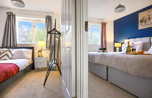 Emerald House - Prime Location - Driveway Parking, Pool Table, Fast Wifi, Self Check-In and Sky TV by Yoko Property - Photo 15