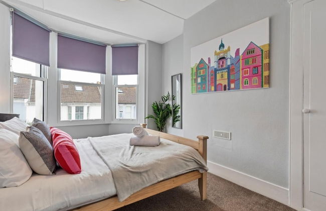 Hove Actually House - 4 Bedrooms - Garden - Photo 11