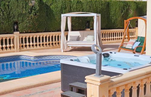 Luxury Villa - pool, hot tub, aircon, TVs, home cinema, office, Gbit Internet, sports equipment - Foto 3