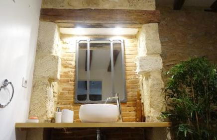 Au Pied du CHÂTEAU - 5 à 11 personnes - Baignade-canoë-piste cyclable à 100 m - Foto 28