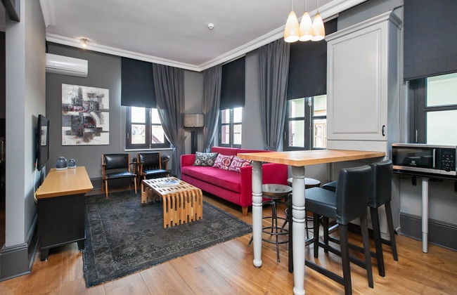 3 Bedrooms Apartment w Sea View and Terrace - Photo 14