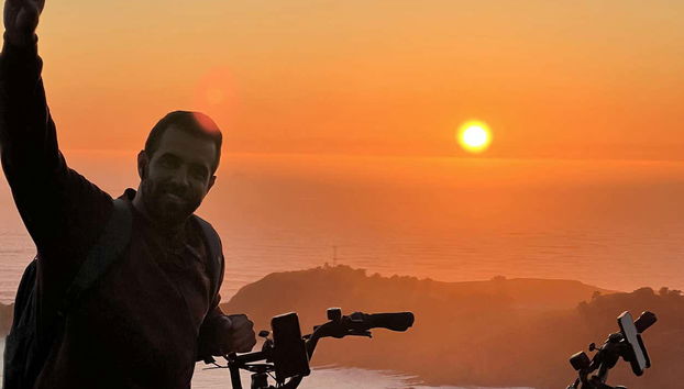 Tour en bicicleta eléctrica por San Francisco - Foto 5, Una foto del recuerdo con el atardecer al fondo