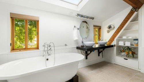 Retreat to the Rocks Historic Film And Music Getaway - Foto 2