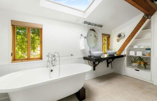 Retreat to the Rocks Historic Film And Music Getaway - Foto 2