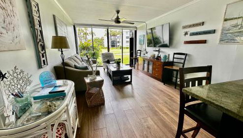 Excellent beach front community, golf course, tennis, sunny weather year round! - Foto 1