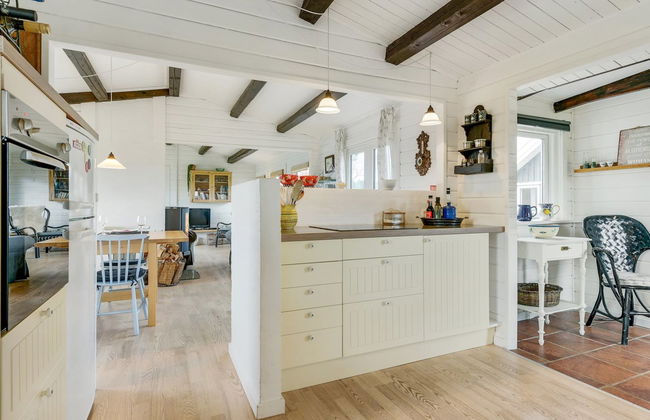 "Ylvie" - 150m from the sea - Foto 31