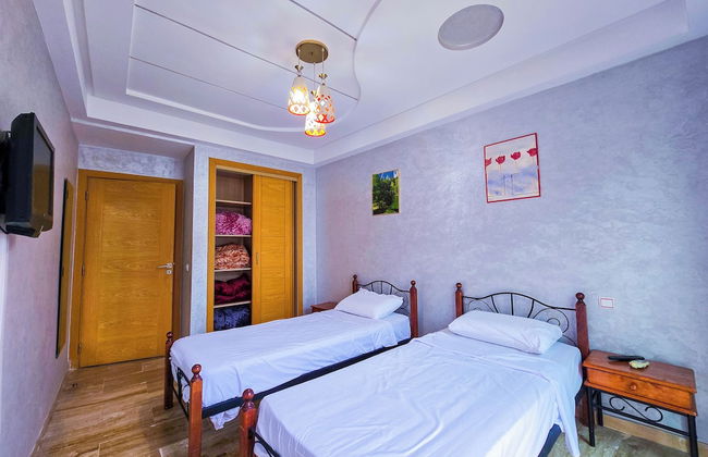 Luxor Home - Spacious & proximity to CFC - Photo 3