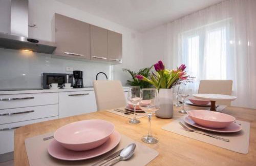 House Gruja with Pool - Foto 14