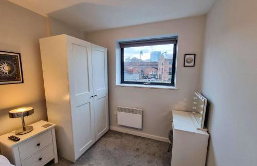 Canal Side Flat by City SuperHost - Foto 11