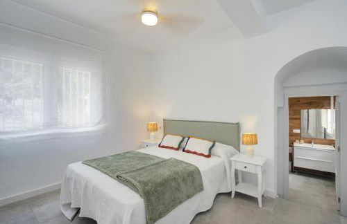 Comeback HOTEL CALIFORNIA - Foto 13