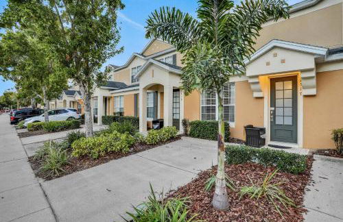 Elegant Townhome w Water Park near Disney Parks - Foto 26