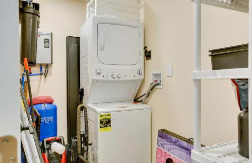 Secluded Poconos Cabin 75 Acres and Fire Pit! - Foto 18