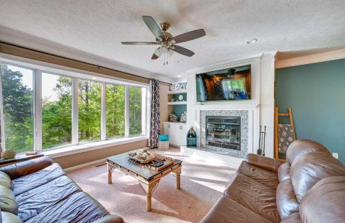 Lake Keowee Condo with Balcony and Resort Amenities! - Foto 5
