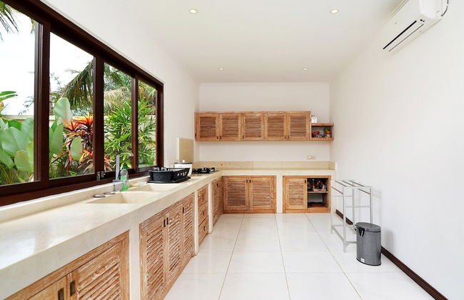 Villa Candi Kecil Tujuh by Villa Finder - Foto 23