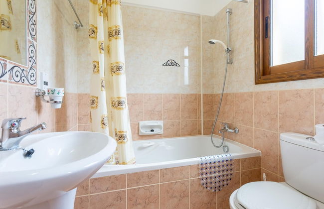 Villa Noni Large Private Pool A C Wifi - 1967 - Photo 38