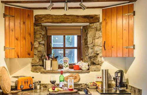 Westside Cottage, Newby Hamlet, Clapham, Yorkshire Dales National Park, Famous Three Peaks, Near The Lake District, Pets Are Welcome, Direct Parking in front of the Cottage & Guest Parking - Foto 28