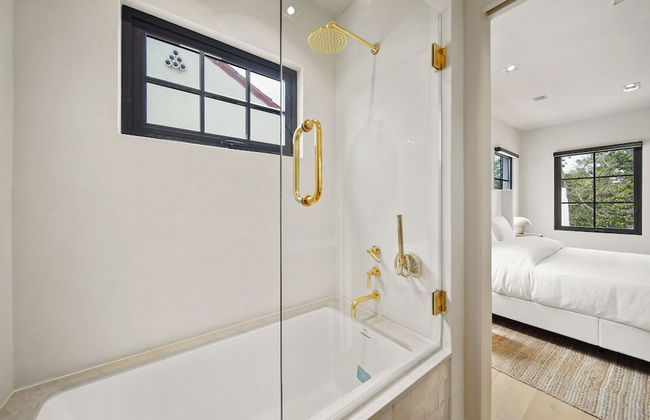 Bella Villa - Photo 31