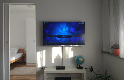 Meridian Apartment , 300m to Bus Terminal, Fast Wifi & Airport Transf - Photo 5