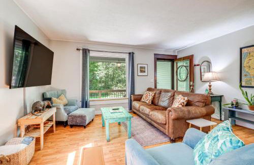 Blacksburg Hideaway with Hot Tub about 5 Mi to Campus! - Foto 1