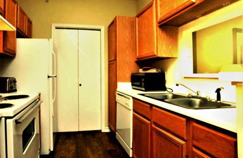 The Reside Fully Furnished Condos - Medical Stays Welcome - Foto 7