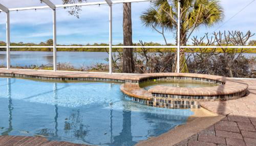 Blue Heron Lakeview Pool Home Close to Clearwater - Foto 2