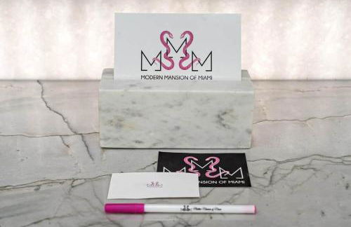 Versace Mansion Neighbor (Floor 1) Sleeps 9 - Foto 14