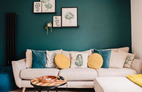 Beautiful 3 Bedroom Home Near Worcester - Photo 71