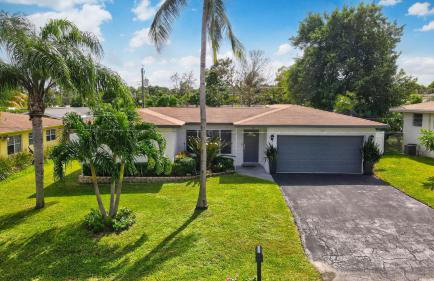 3BR 2BA Heated Pool Home Pool Table Great Location - Foto 33