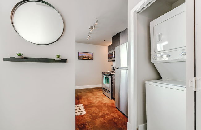 Luxury Condo Steps From Stampede Park - Photo 19