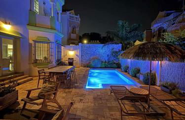 Luxury Villa with Panorama View and Heated Pool - Photo 58