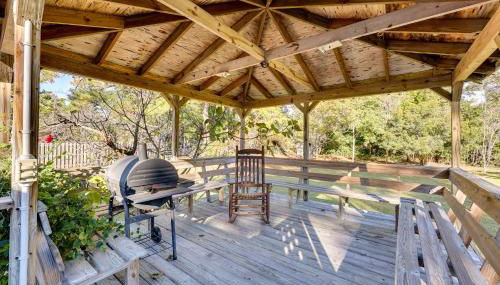 4 Mi to Beach Wilmington Home with Gazebo Deck! - Foto 2