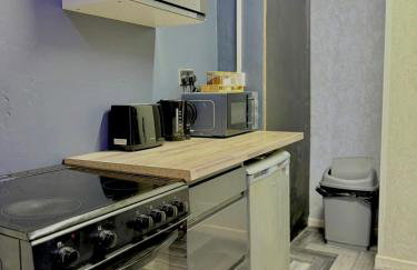 1-Bed Apartment - Sleeps 2 Wifi & Central - Photo 9