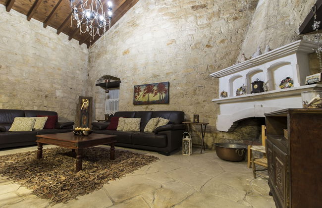 Dioni Palace - Photo 8