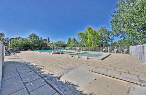 LE PETIT BONHEUR - PLACE PARKING PRIVEE - CLiM - TERRASSE - PISCINE PARTAGEE - PROCHE PARC SPIROU - Foto 2