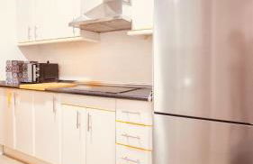 Apartamento Sol Granada - Espacioso, bien ubicado y muy valorado - Foto 6