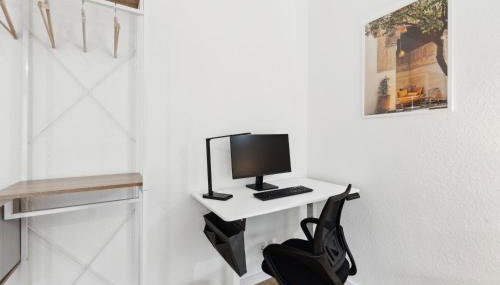 Modern-Netflix-Messe-Veltins Arena-Free Parking - Foto 5